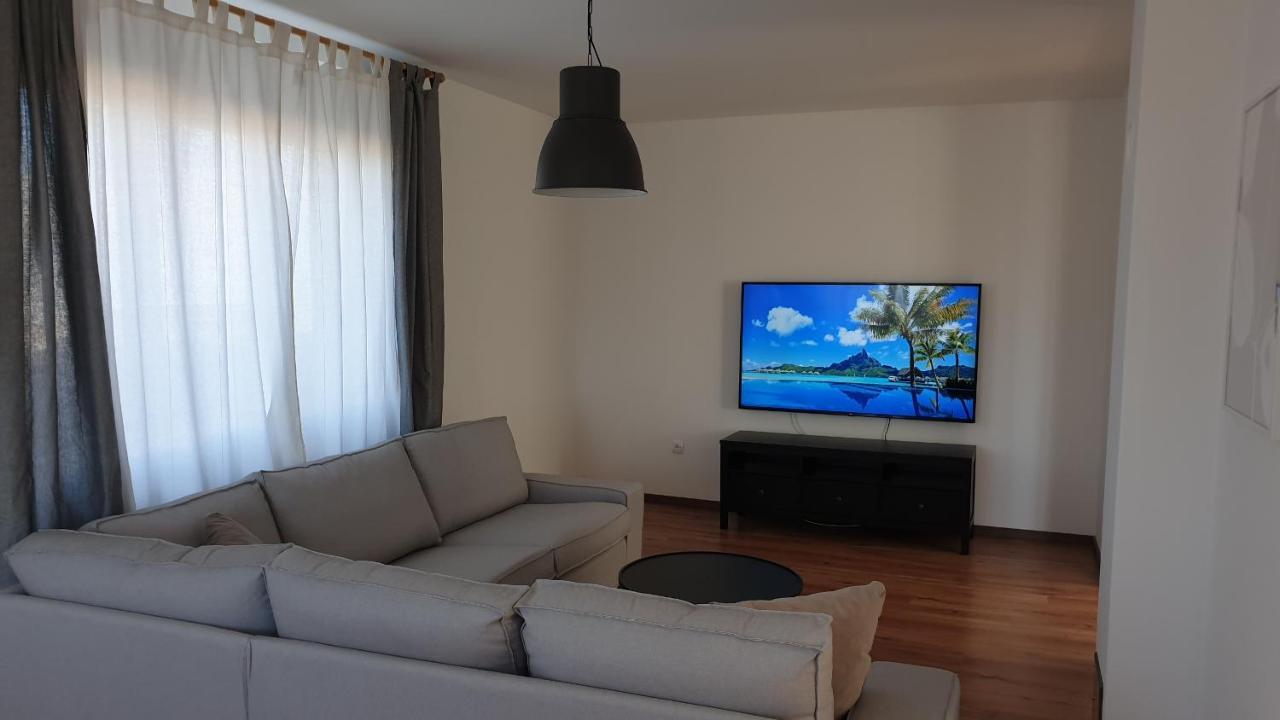 Apartment Belvedere คราลเยวีจา ภายนอก รูปภาพ