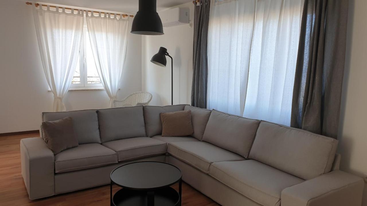 Apartment Belvedere คราลเยวีจา ภายนอก รูปภาพ