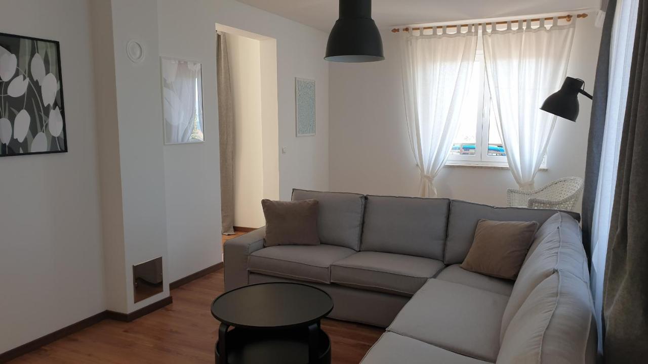 Apartment Belvedere คราลเยวีจา ภายนอก รูปภาพ