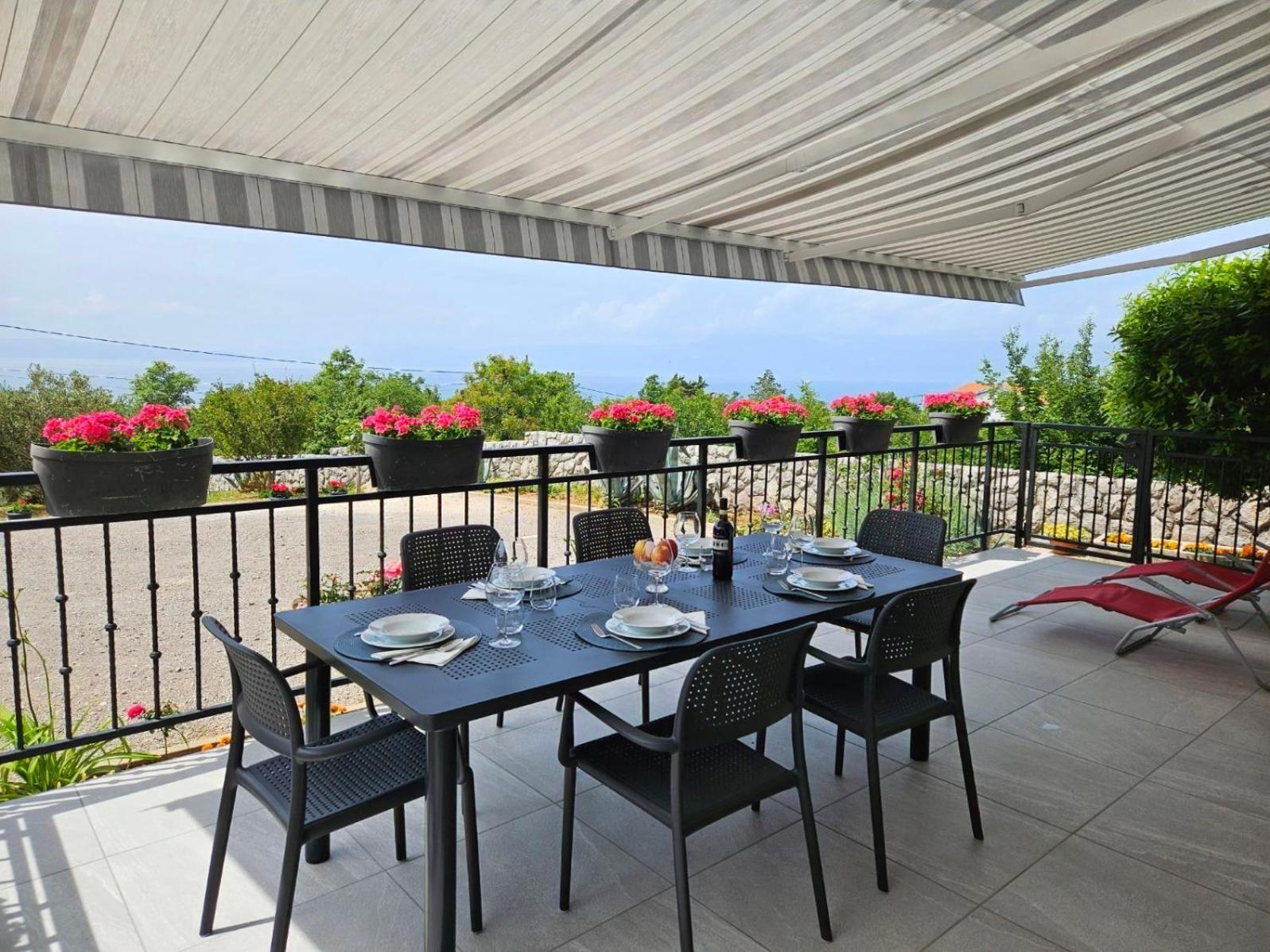 Apartment Belvedere คราลเยวีจา ภายนอก รูปภาพ